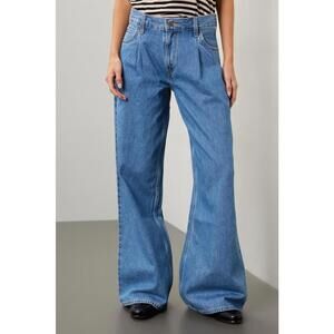 Levi's Baggy Pleated Dad Jeans Size 30 with Stain
